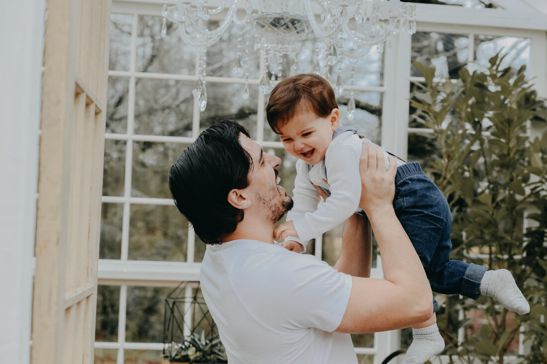 Spring Greenhouse Family Mini Sessions | Prospect Farms Greenhouse | Lawrenceville, GA