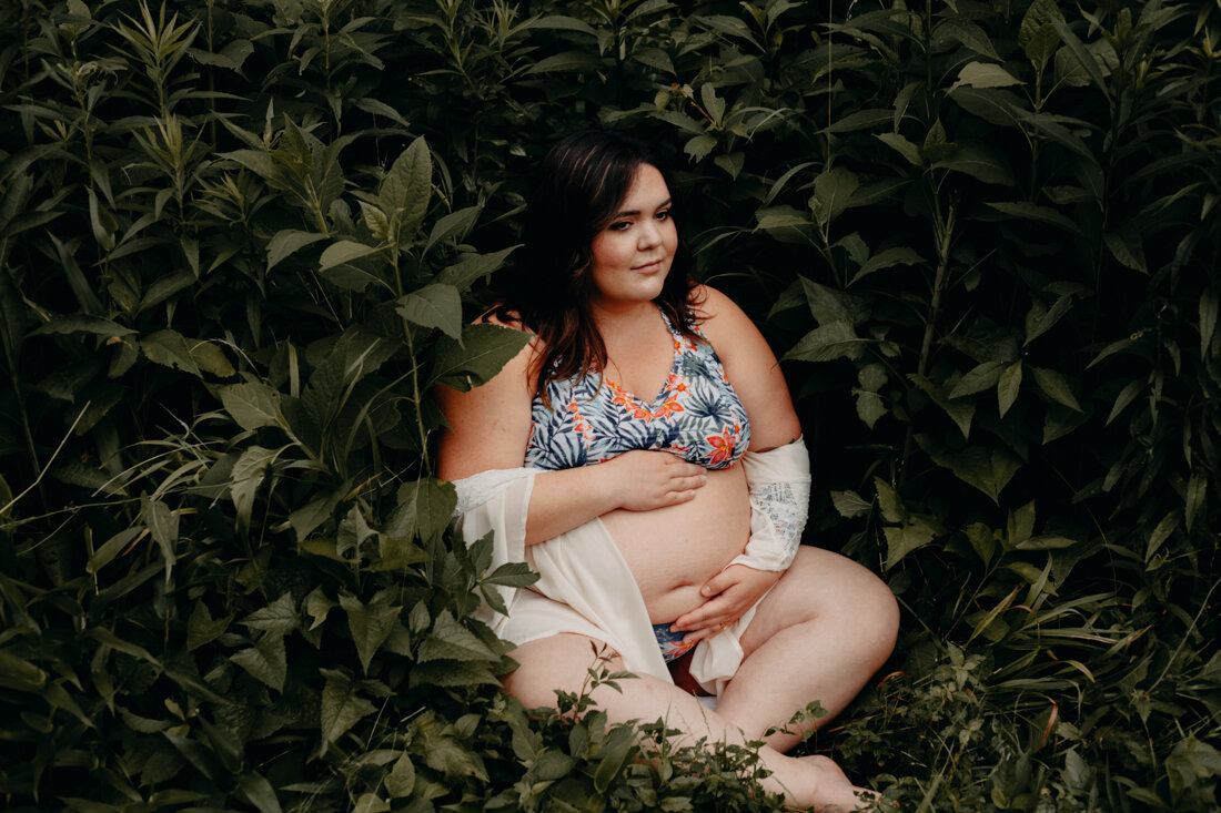 Madison's Maternity Session | Palisades West Trail | Vinings, GA | Exploring North GA Photography